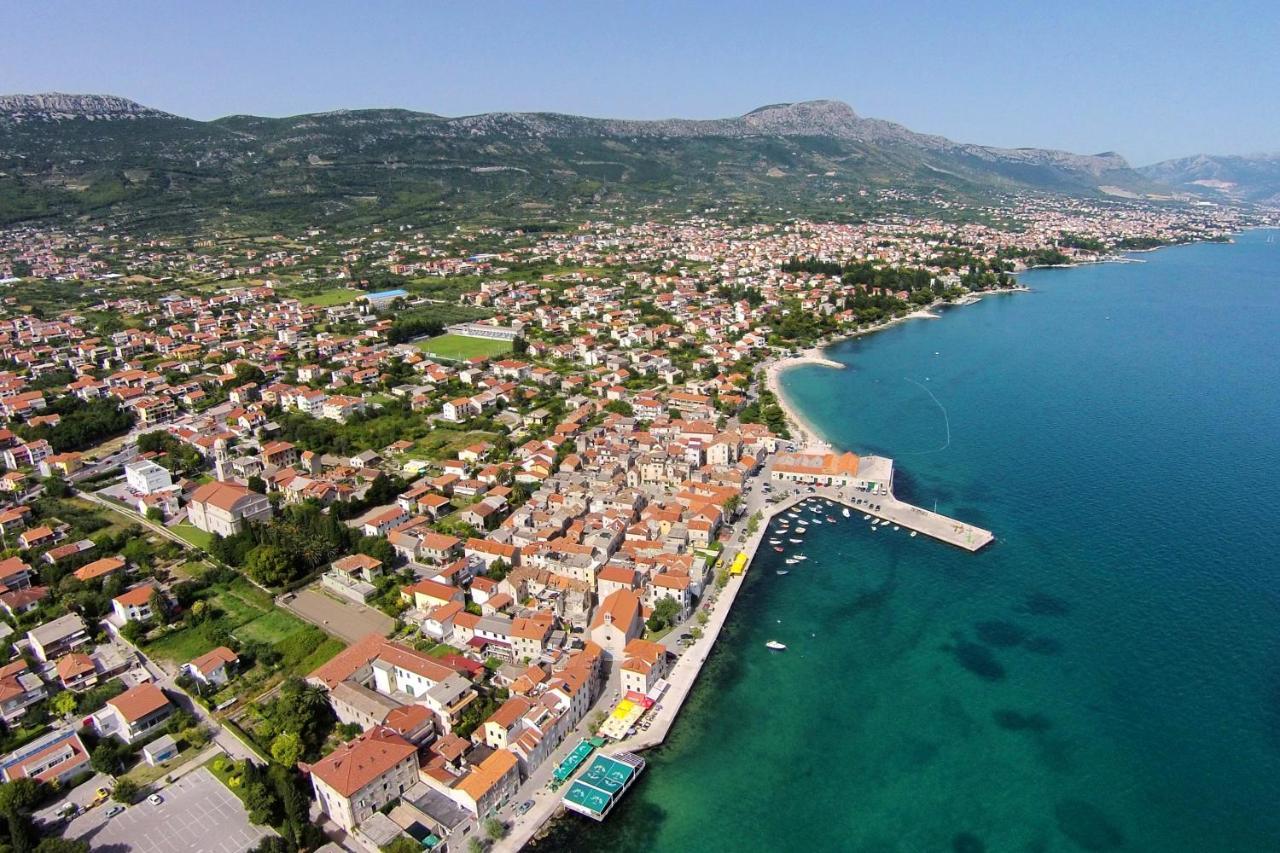 Apartments With A Parking Space Kastel Stari, Kastela - 20999 Zewnętrze zdjęcie